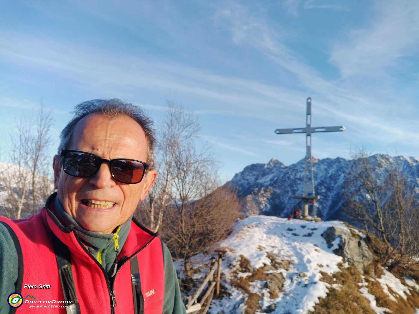 45 Alla croce del Monte Castello (1425 m).jpg